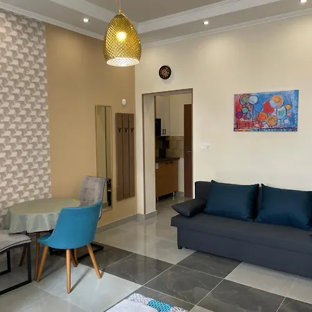 Kovacs Apartmanhaz 아파트 키슈쿤헐러시