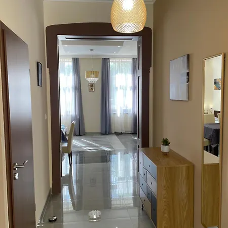 아파트 Kovacs Apartmanhaz *