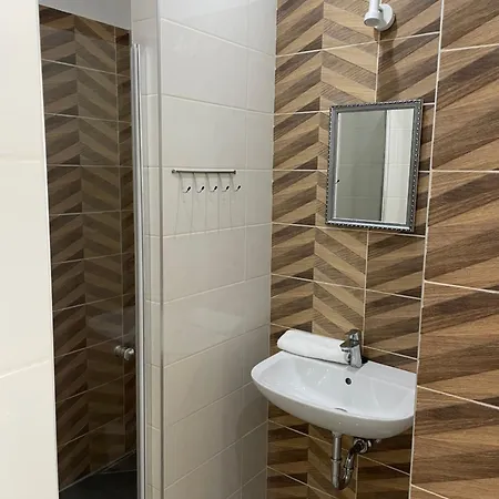 Kovacs Apartmanhaz 키슈쿤헐러시
