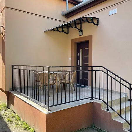 Kovacs Apartmanhaz *