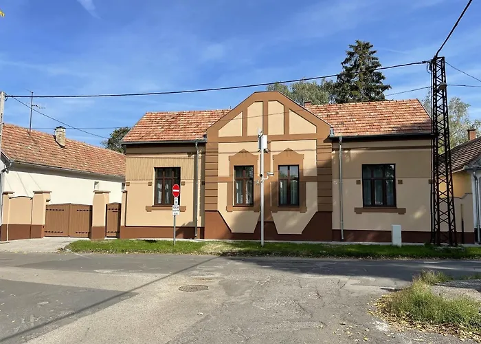 Kovacs Apartmanhaz * Kiskunhalas