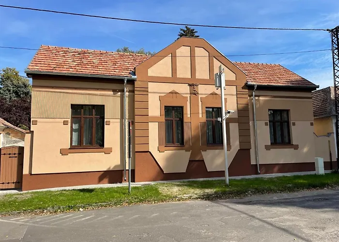 Kovacs Apartmanhaz Διαμέρισμα *